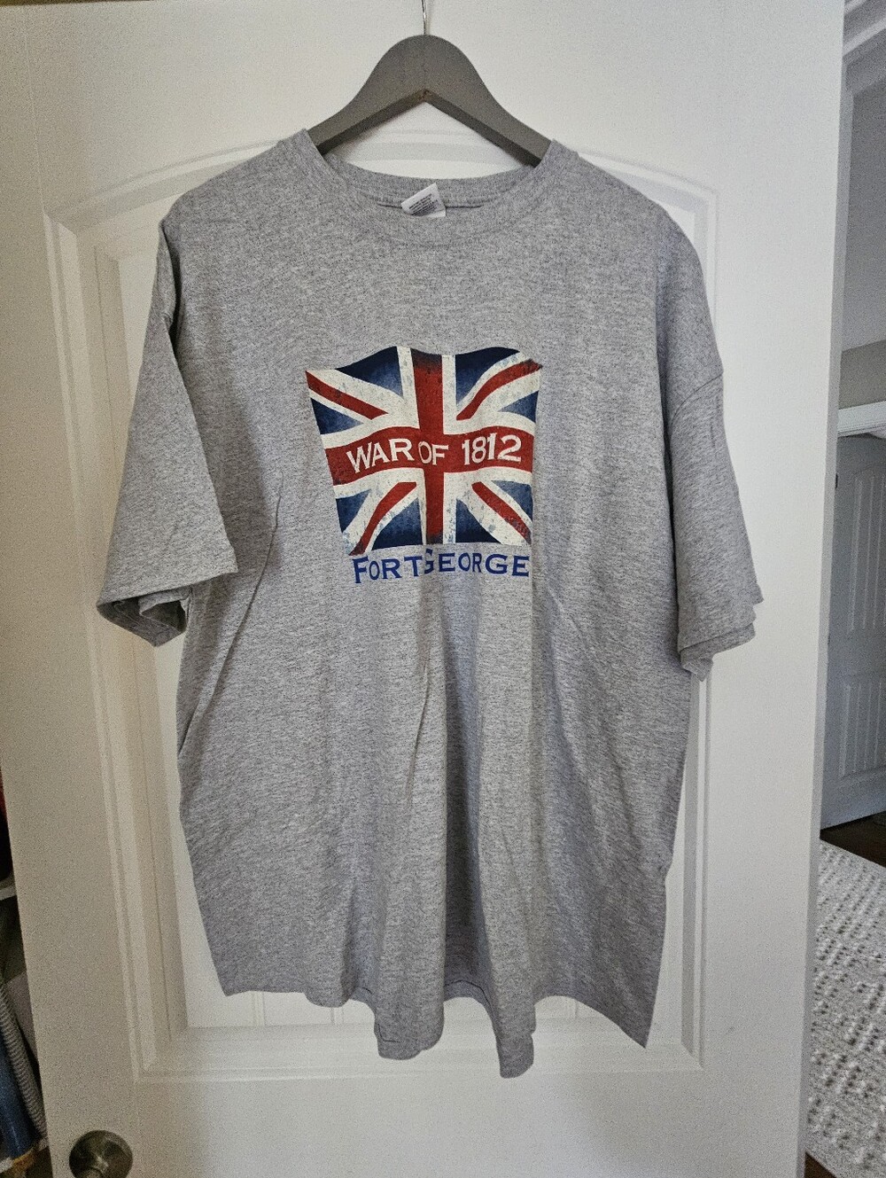 Gray 'War of 1812 Fort George' Graphic Tee - Men's Casual Shirt